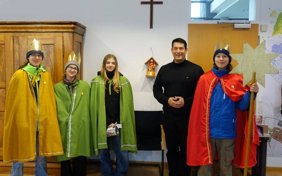 Die Sternsinger besuchten heute das Rathaus in Denzlingen