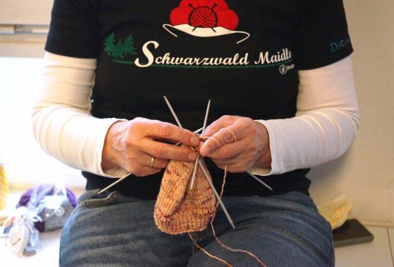 Waldkirch: Stricktreff für Frühchen und Sternenkinder