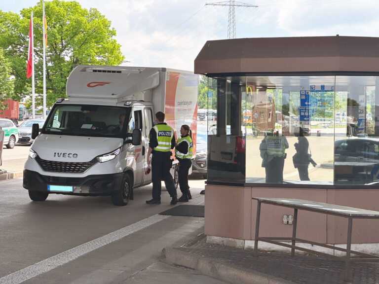 Zurückweisungen von Asylsuchenden an Grenzübergängen in Südbaden – BreisgauLIVE vor Ort in Weil am Rhein