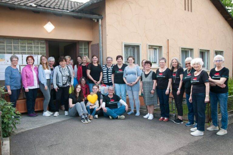 Waldkirch-Kollnau: Nähaktion für Frühchen & Sternenkinder voller Erfolg