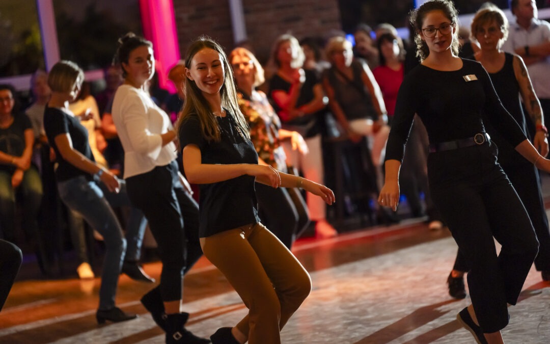 Line Dance Flashmob bringt Freiburg am Samstag zum Tanzen