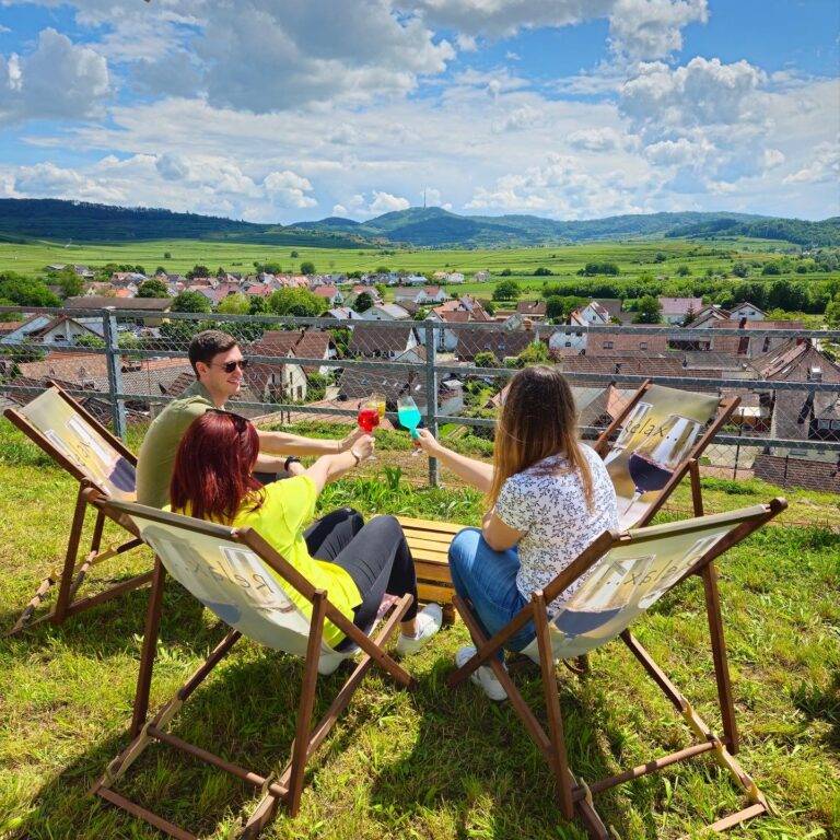 Kunst.Markt.Genuss. Burkheim & 50 Jahre Vogtsburg ab 24. Mai mit Regionalmarkt