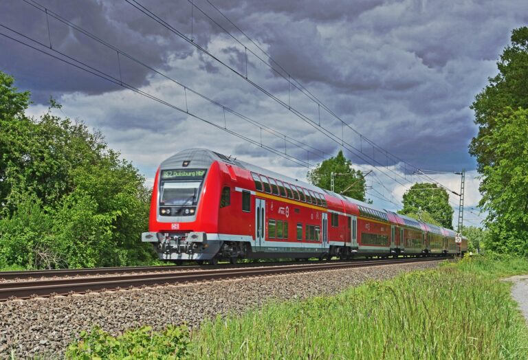 Freiburg: ÖPNV-Zukunftskongress mit Winfried Hermann, 6. Mai