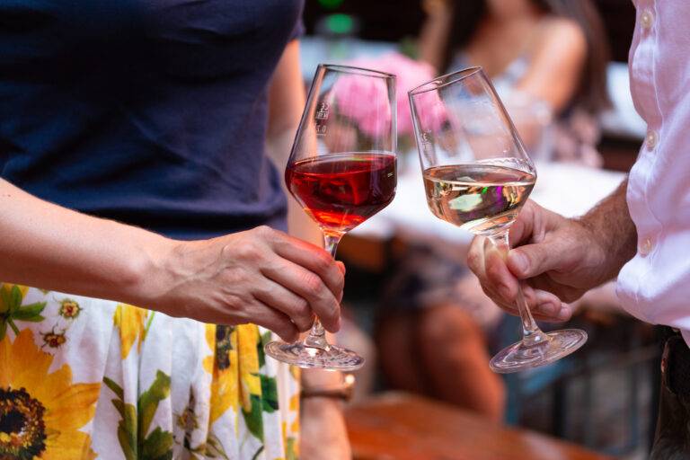 Wein & Genuss: Freiburger Weinfest startet am 3. Juli