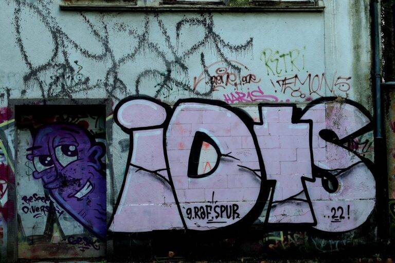 Bahnhof Efringen-Kirchen: Graffiti-Täter ertappt