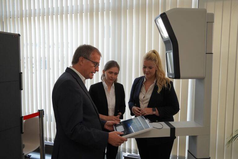 Digitale Passfotos direkt im Rathaus Rheinfelden machbar