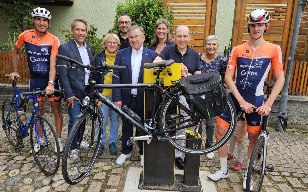 Ebringen: Neue Radservice-Station vom ADAC Südbaden eröffnet