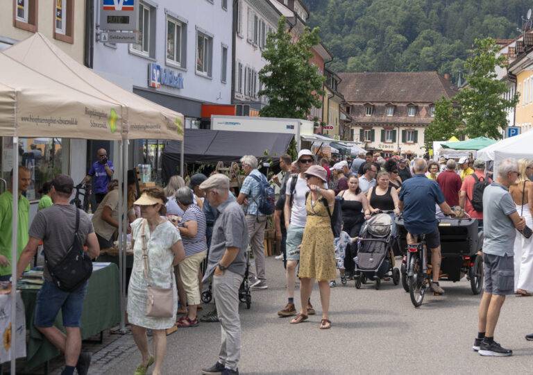Biosphärenfest zieht über 3000 Besucher nach Zell im Wiesental