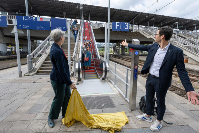 Freiburg Hauptbahnhof: Letzte Rolltreppe ist fertig – Modernisierung abgeschlossen