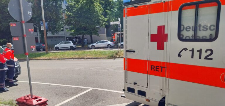 DRK bei Brand in Hochhaus in Freiburg: Fünf Betroffene