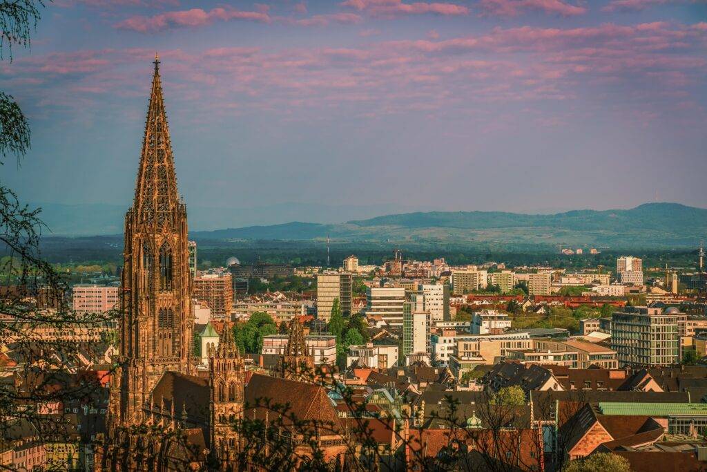Freiburg landet bei KI-Reiseranking weit vorne