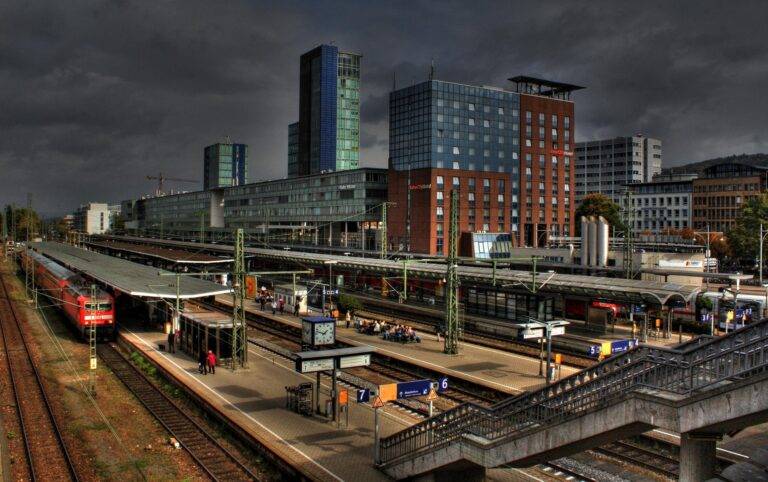 Freiburg: Alter Aufzug an Bismarckallee wird abgebaut
