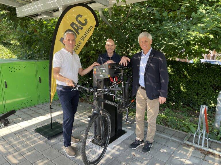 Staufen: Neue ADAC-Radservice-Station direkt am Bahnhof
