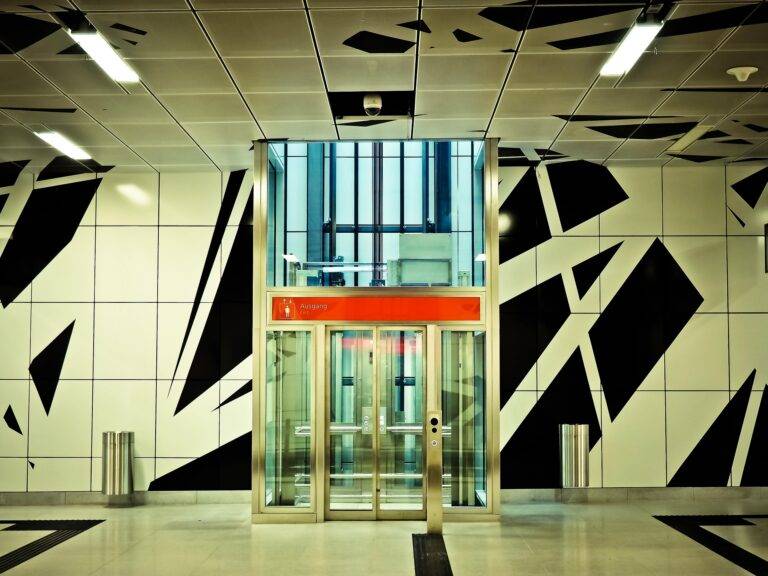 Aufzug am Bahnhof Bad Krozingen defekt