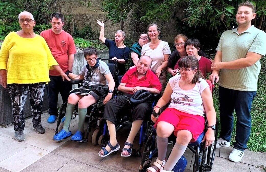Weil am Rhein: Diana Stöcker besucht inklusives Wohnprojekt