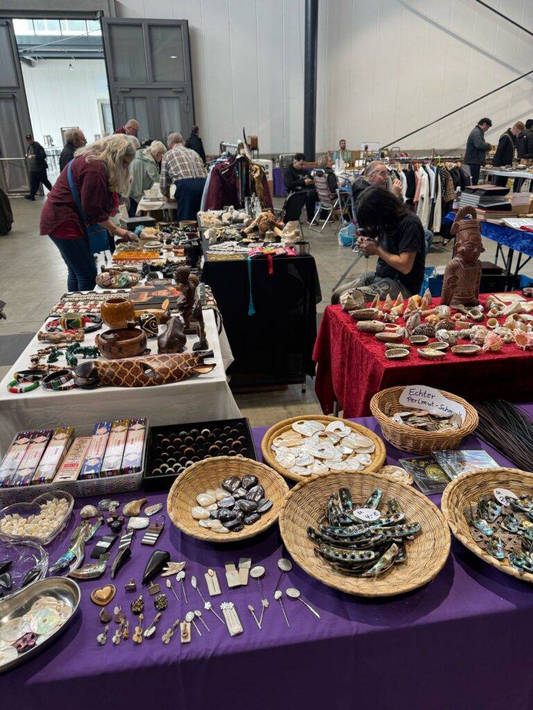 Riesenflohmarkt in Messe Freiburg am 26. & 27. September