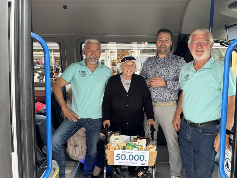 Waldkirch: Der Bürgerbus feiert den 50.000sten Fahrgast