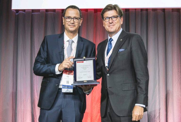 Hirndruck-Absenkung: Neurochirurg aus Freiburg erhält EU-Award