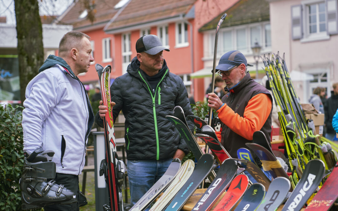 Brettlemarkt & verkaufsoffener Sonntag in Kirchzarten am 9. November