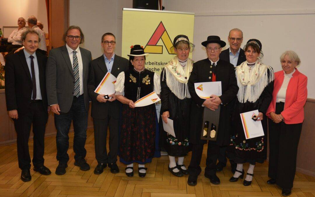 Ehrennadeln für Heimatpflege in Elzach verliehen