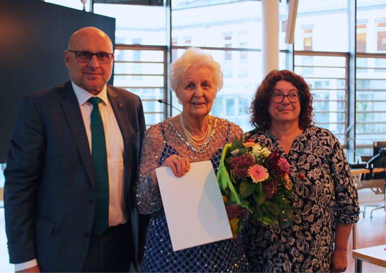 Emmendingen: Henriette Schmieder mit Landesehrennadel geehrt