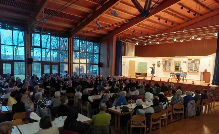 Vorverkauf für Theaternachmittag der Feuerwehr Wasser gestartet