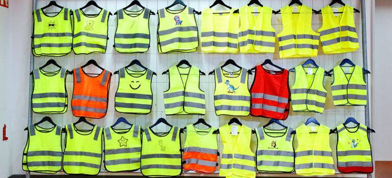 ADAC-Test: Viele Kinderwarnwesten sind mangelhaft