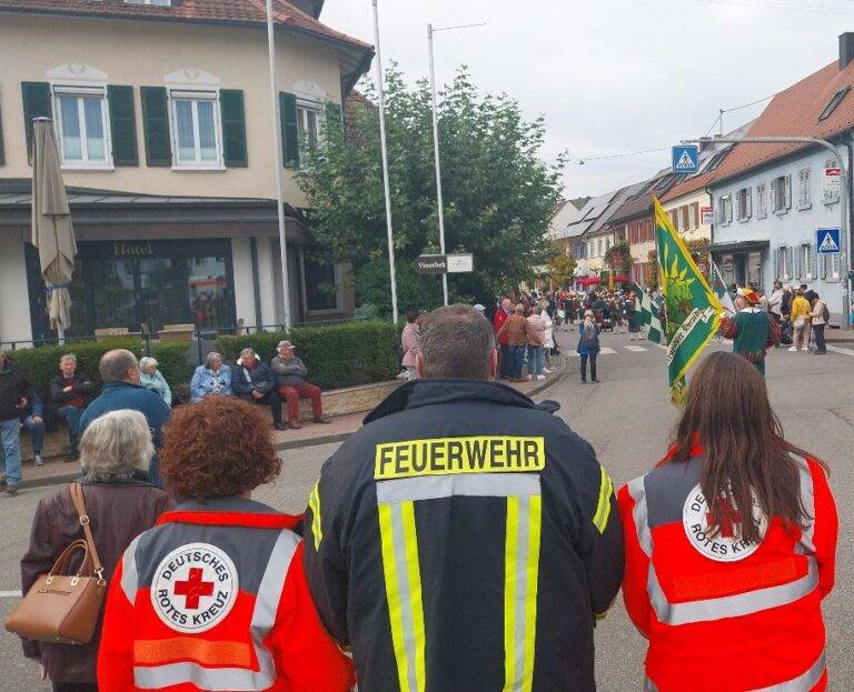 DRK: Brand in Vogtsburg, Einsätze Messe Freiburg & Ihringen