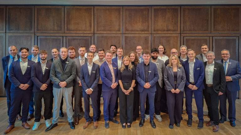 Sparkasse Freiburg ehrt 27 Absolventen der Weiterbildungen