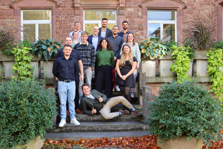 Zwölf Absolventen schließen Ökoklasse Hochburg erfolgreich ab