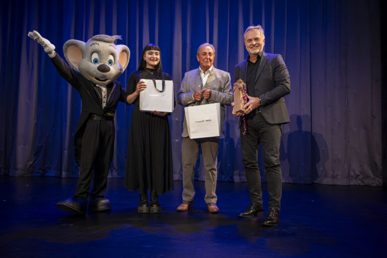 Spenden fürs Freiburger Münster: Europa-Park Dinner-Show sammelt 39.000 Euro