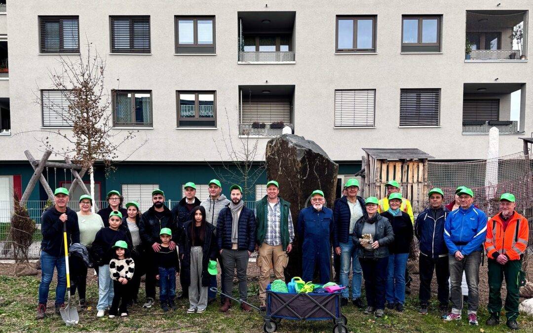 Weil am Rhein: Pflanzaktion im Quartier Hohe Straße stärkt Gemeinschaft