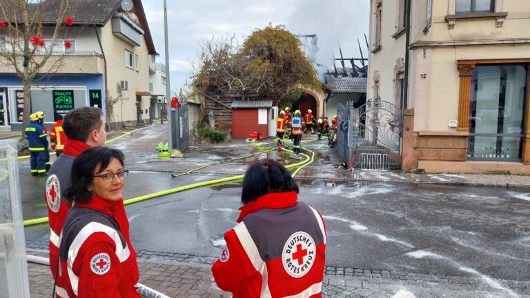 Großeinsatz nach Weingut-Brand in Gottenheim
