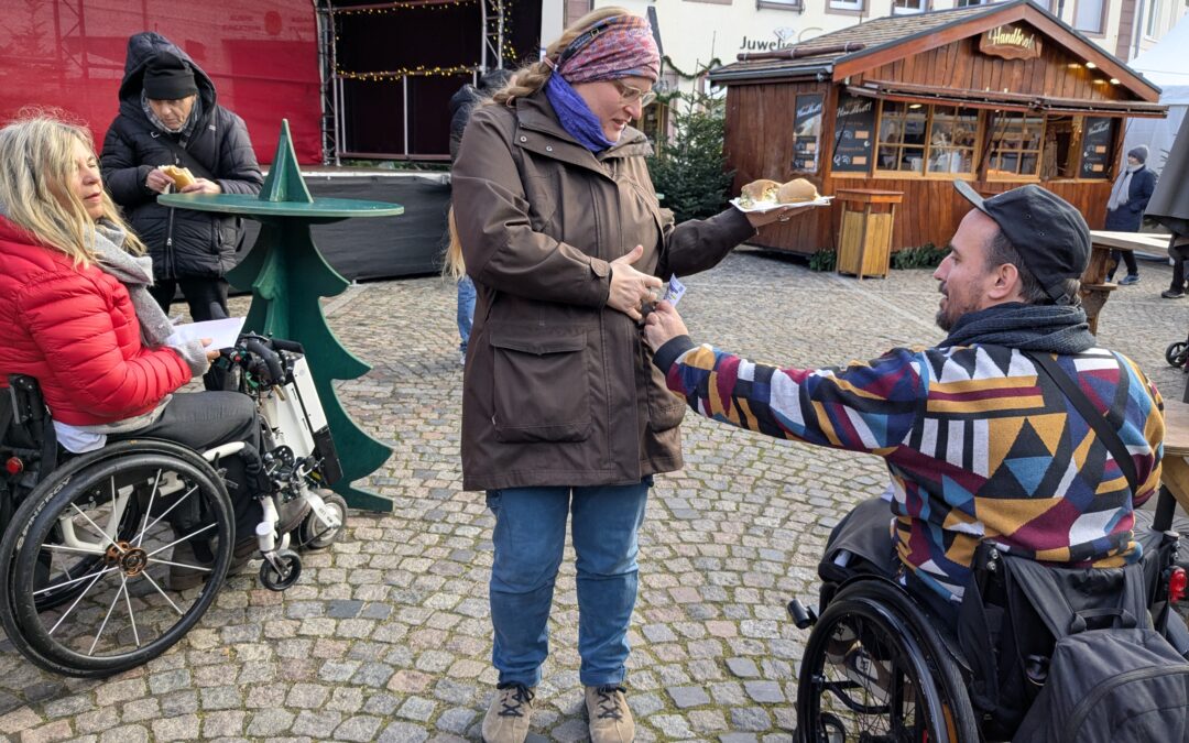Weihnachtsmarkt Emmendingen im Inklusionstest: Barrieren geprüft