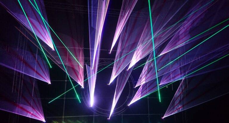 Rimsinger Lasershow begeistert zum Jahreswechsel 2025/2026