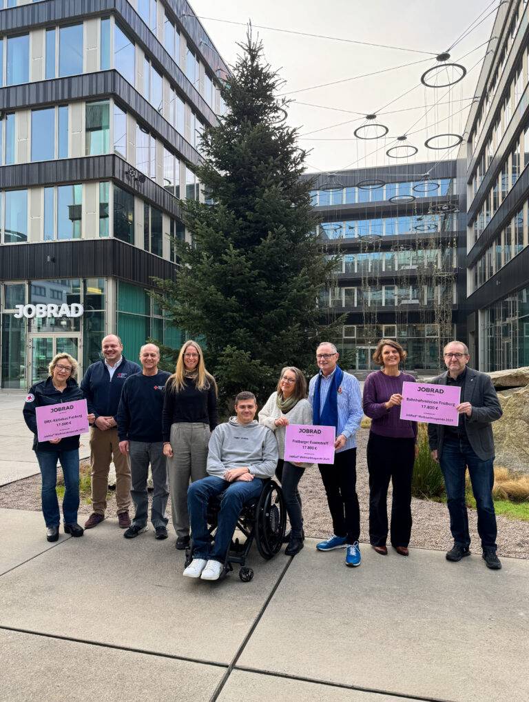 JobRad Weihnachtsspende unterstützt Freiburger Hilfswerke