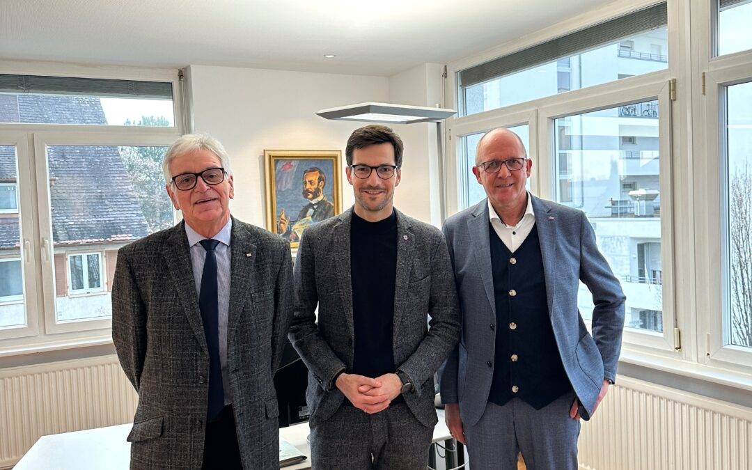 Oberbürgermeister Martin Horn besucht DRK Freiburg