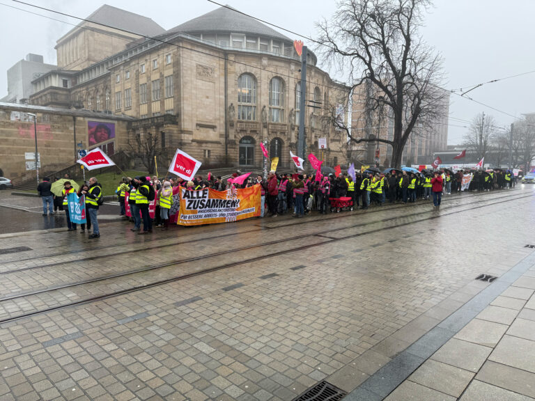 Warnstreik an Universität Freiburg: Rund 250 Beschäftigte dabei