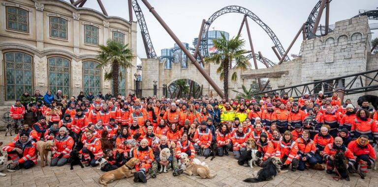 Rettungshunde trainieren wieder im Europa-Park Rust