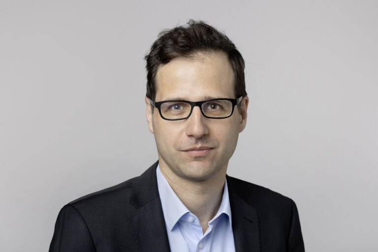 Lorenz Hemicker liest in Stadtbibliothek Lörrach am 5. März