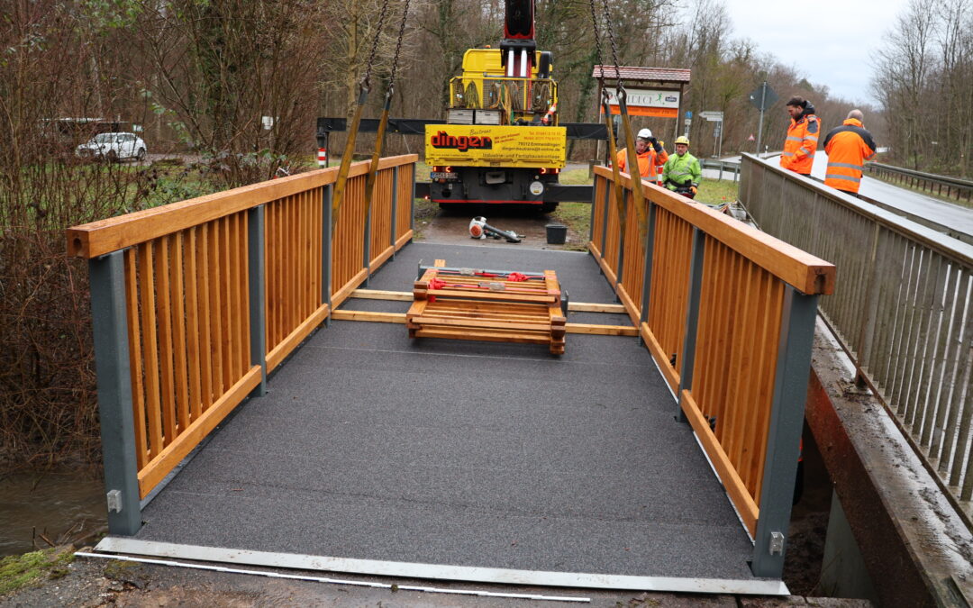 Neue Radwegbrücke zwischen Wasser und Reute freigegeben