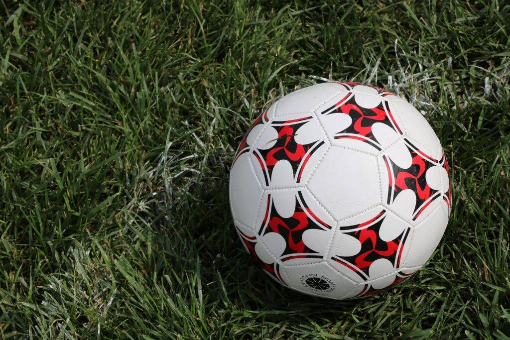 Freiburg: „Heimspiel“ beim ESV verbindet Fußball und internationales Essen