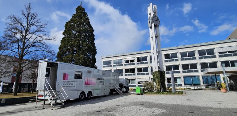 Weil am Rhein: Mehr Frauen zur Brustkrebs-Vorsorge beim Mammobil