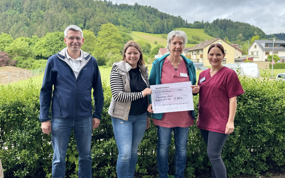 Vereinsgemeinschaft Siensbach spendet 660 Euro an Tagespflege Hilda in Waldkirch-Kollnau