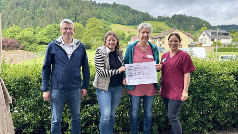 Vereinsgemeinschaft Siensbach spendet 660 Euro an Tagespflege Hilda in Waldkirch-Kollnau