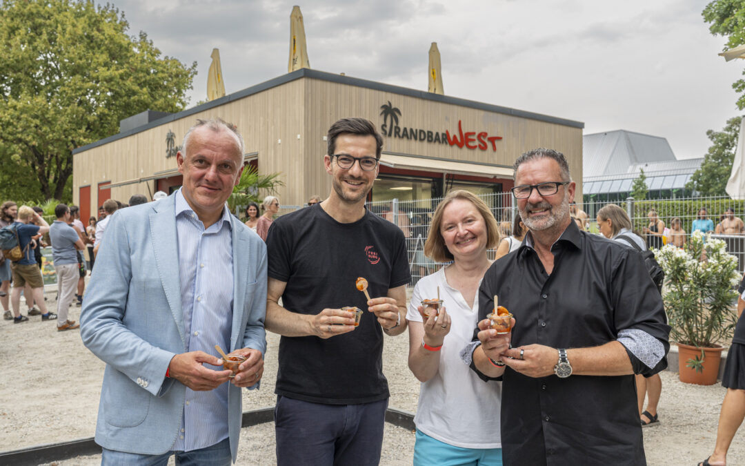 Neue Strandbar am Westbad in Freiburg eröffnet