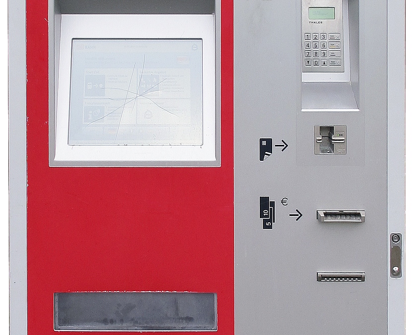 Friesenheim: Unbekannte wollten Fahrkartenautomat aufbrechen