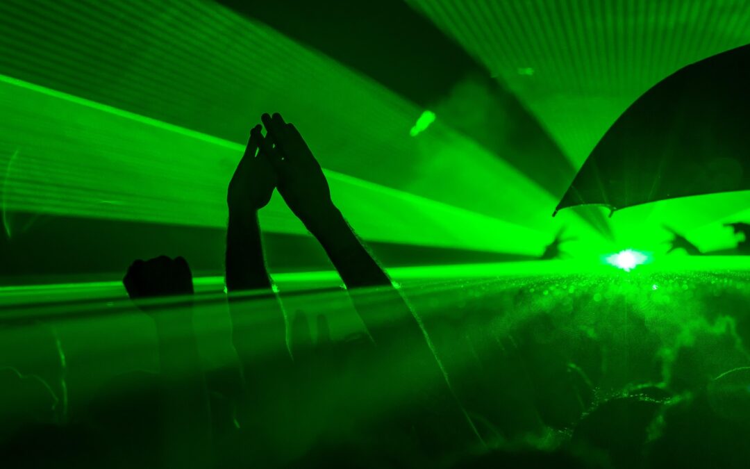 Neuenburg: Polizei beendet illegalen Rave mit 300 Gästen