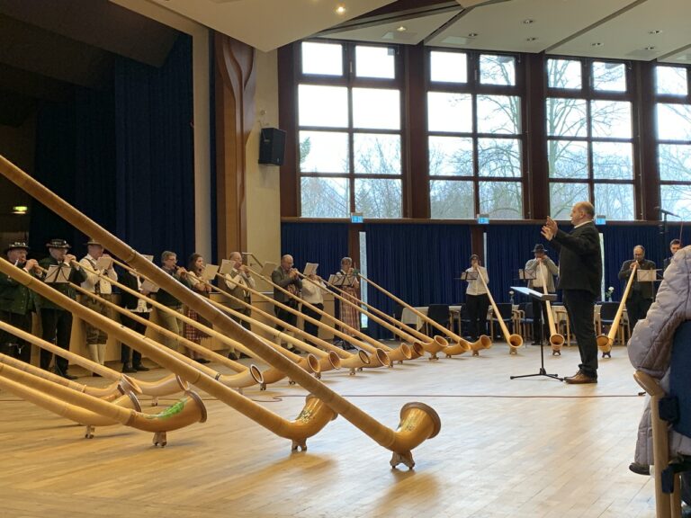 Bad Krozingen: Alphörner erklingen im Kurhaus am 16. September