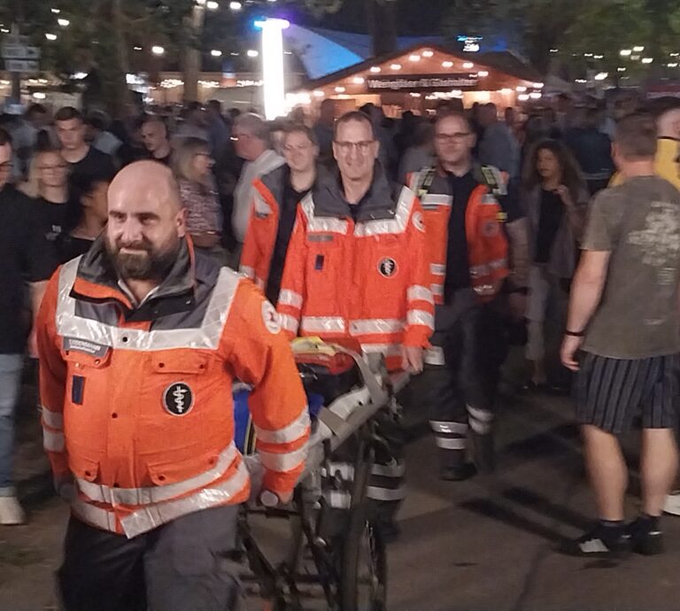Bilanz zum Weinfest in Breisach: DRK muss 56 Menschen behandeln